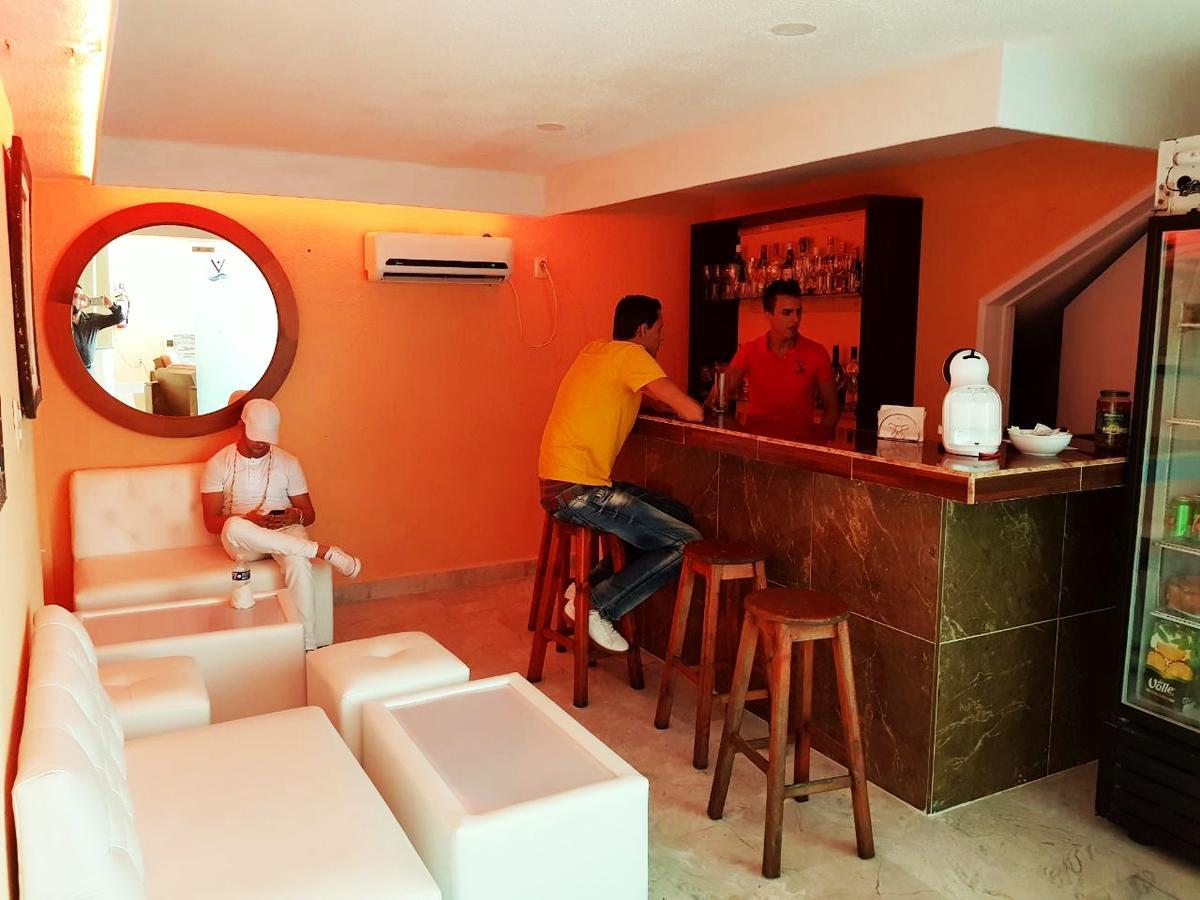 Hotel Versalles Suites Cancún Eksteriør bilde
