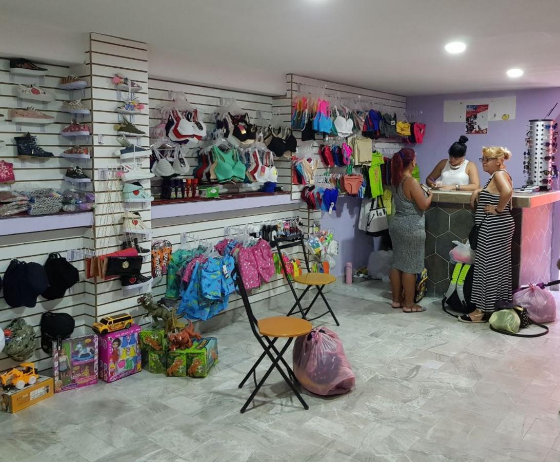 Hotel Versalles Suites Cancún Eksteriør bilde