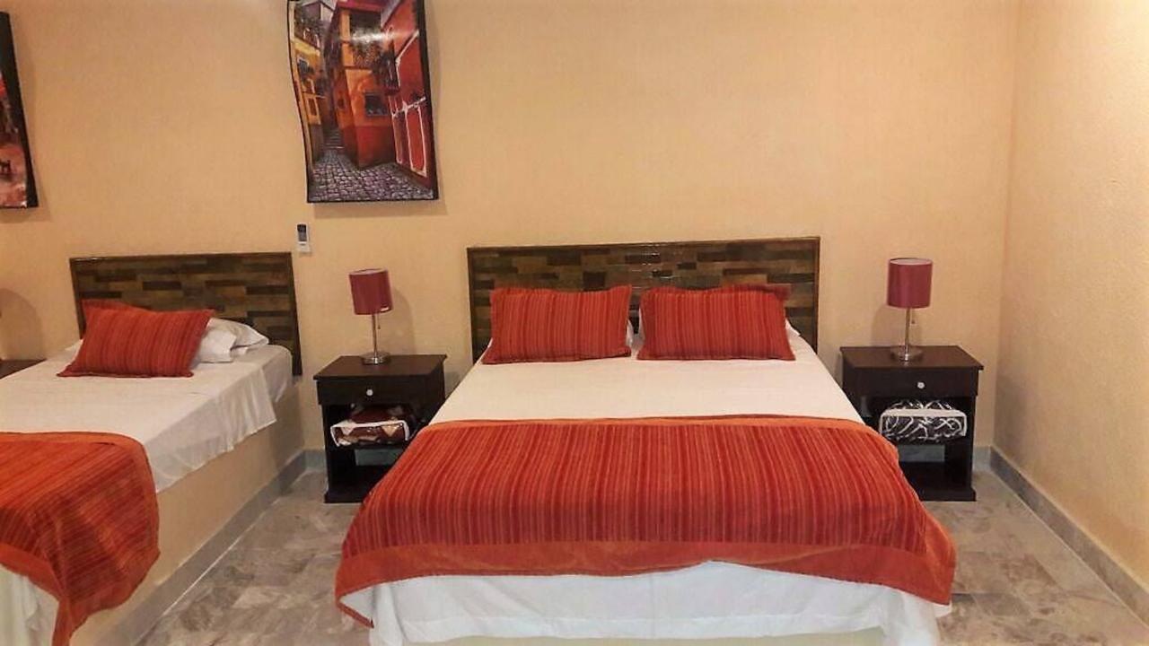 Hotel Versalles Suites Cancún Eksteriør bilde