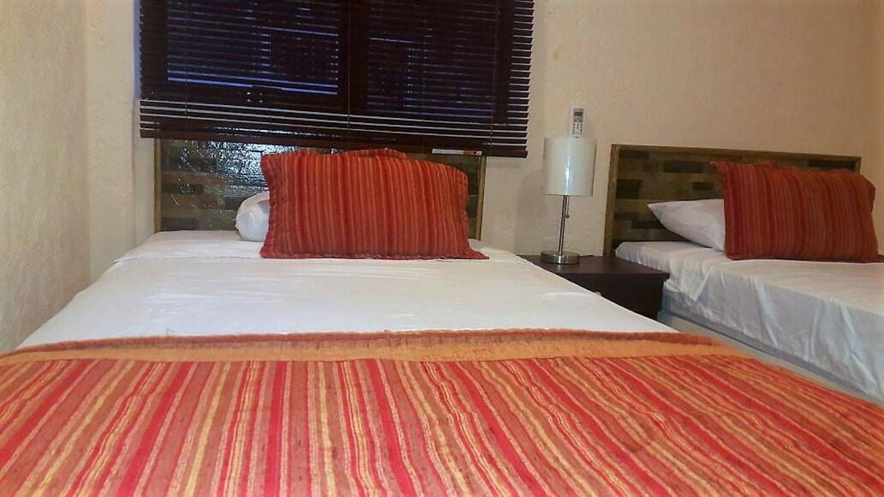 Hotel Versalles Suites Cancún Eksteriør bilde