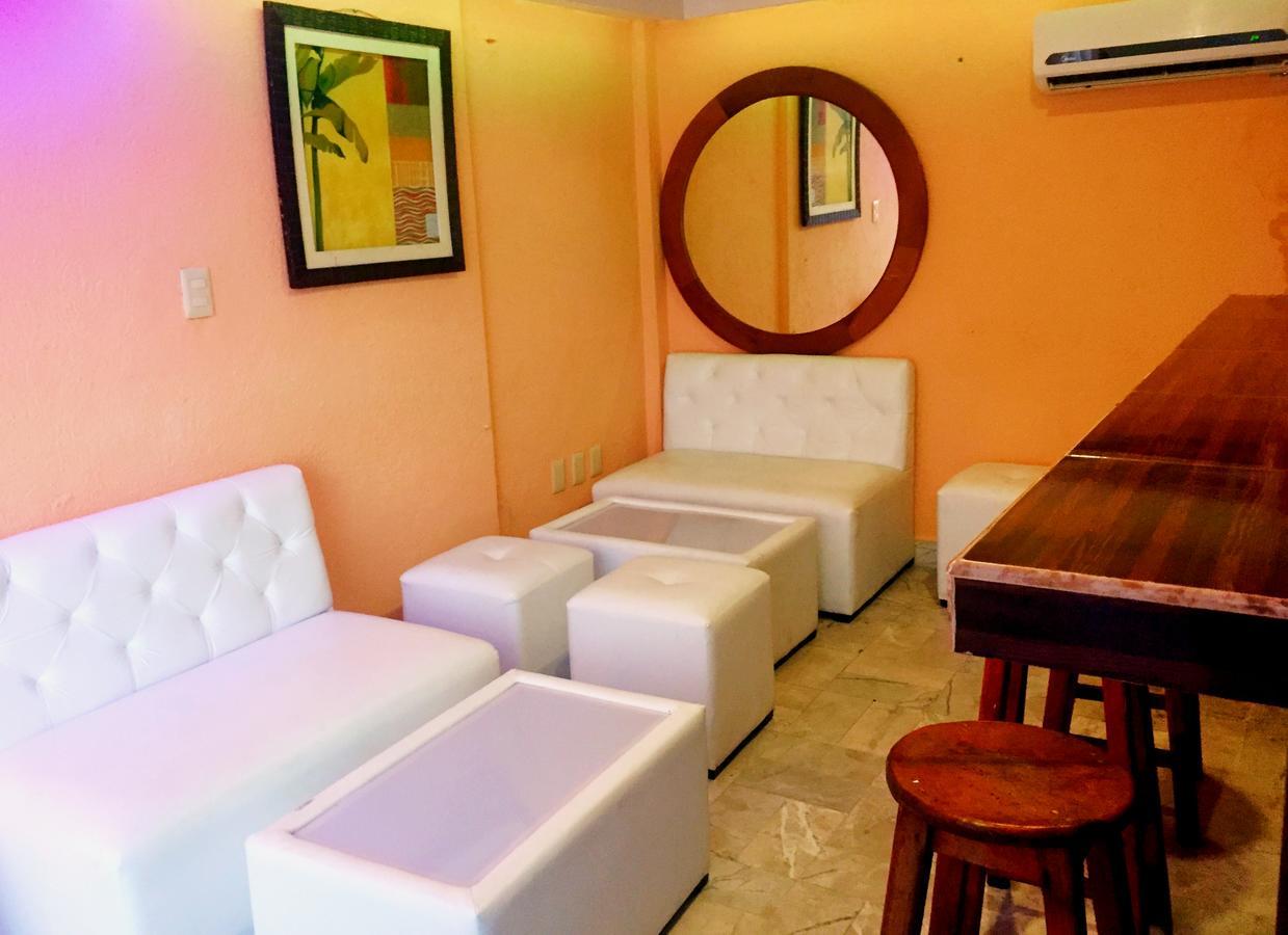 Hotel Versalles Suites Cancún Eksteriør bilde