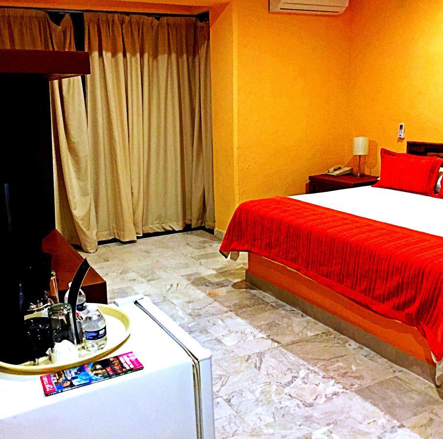 Hotel Versalles Suites Cancún Eksteriør bilde