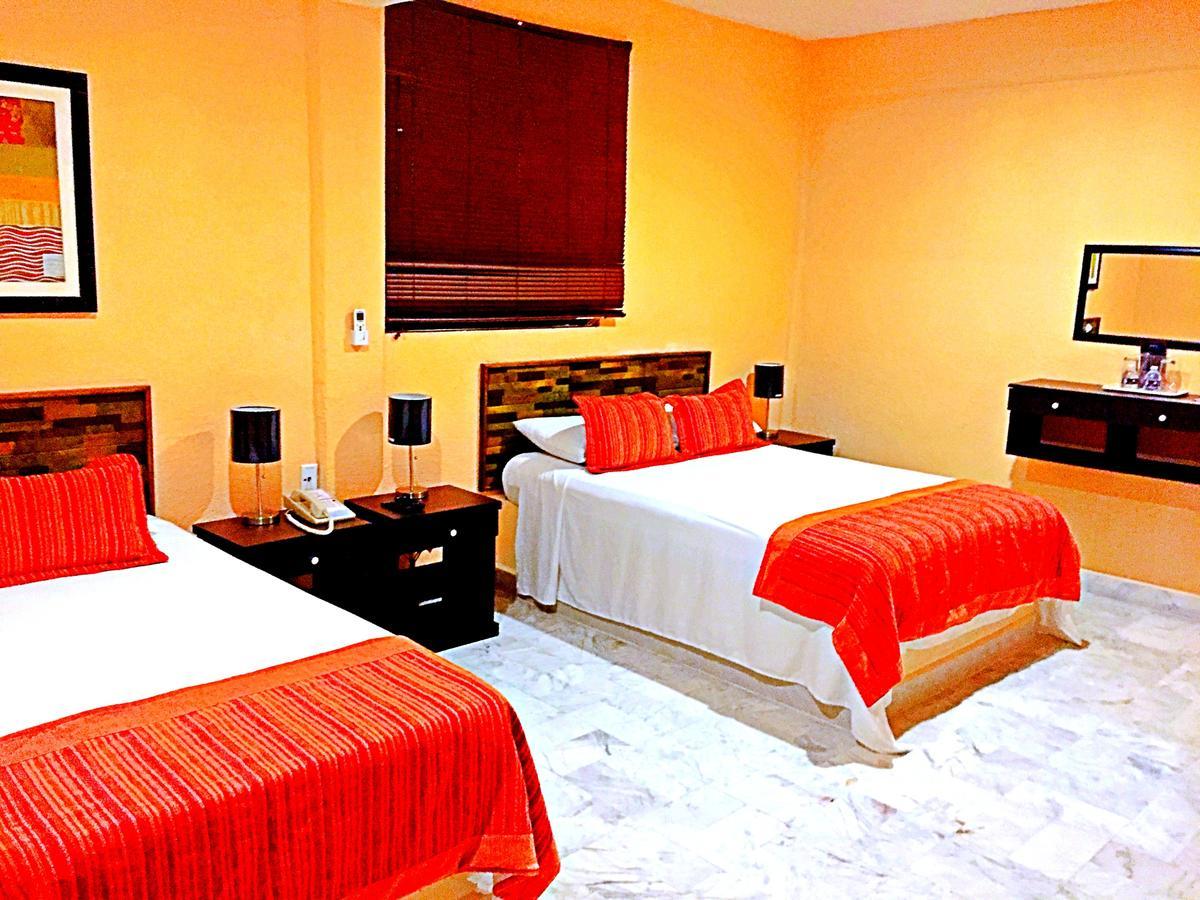 Hotel Versalles Suites Cancún Eksteriør bilde