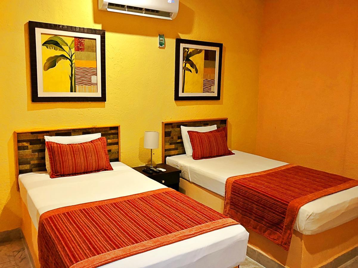 Hotel Versalles Suites Cancún Eksteriør bilde